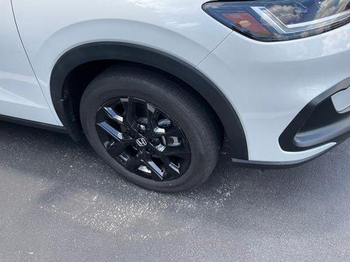 Platinum White 2023 Honda HR-V 2WD Sport