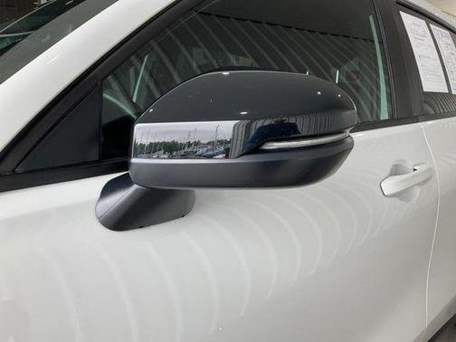 Platinum White 2023 Honda HR-V 2WD Sport