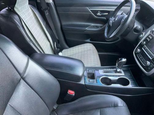 Super Black 2018 Nissan Altima 2.5 SL