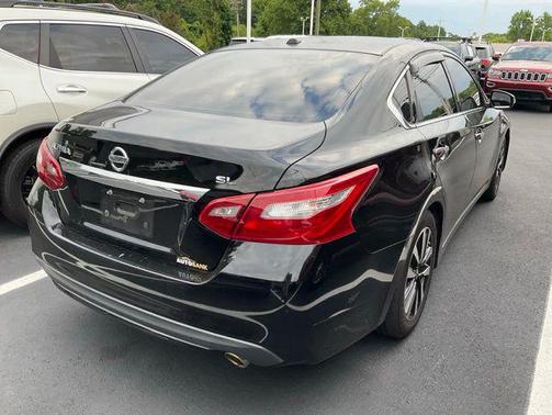 Super Black 2018 Nissan Altima 2.5 SL