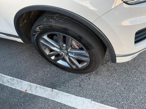 2015 Volkswagen Touareg TDI Lux