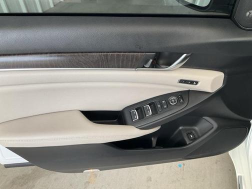 2022 Honda Accord EX-L 1.5T