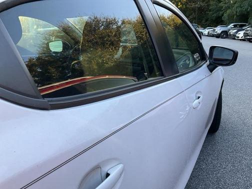 2019 Toyota Yaris Sedan LE