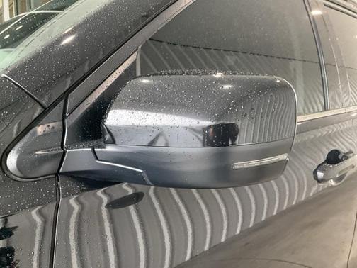 2023 Honda Pilot Touring 8-Passenger