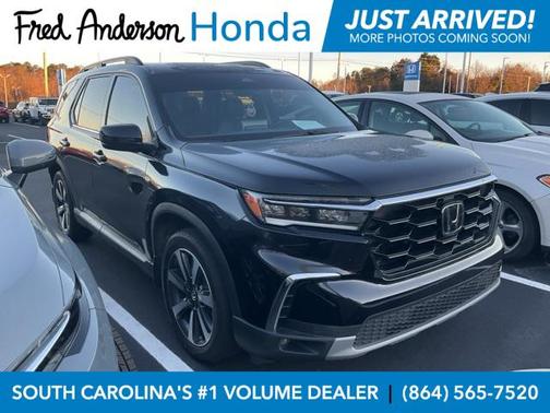 2023 Honda Pilot Touring 8-Passenger