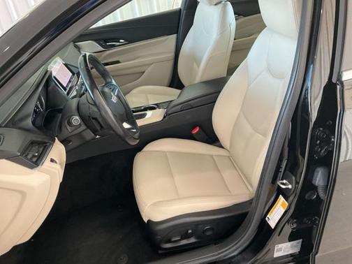 2023 Cadillac CT4 Luxury