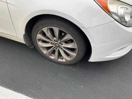 2011 Hyundai SONATA SE