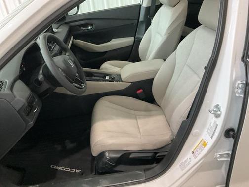 2025 Honda Accord LX 1.5T