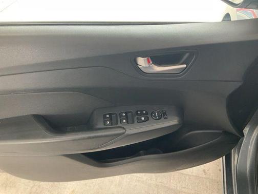 Urban Gray 2018 Hyundai Accent SE