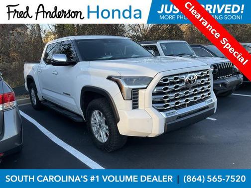 2022 Toyota Tundra SR5