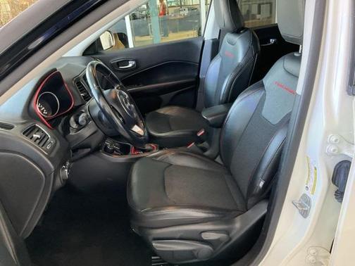 2020 Jeep Compass Trailhawk