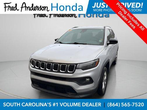Silver Zynith Metallic Clearcoat 2024 Jeep Compass Latitude