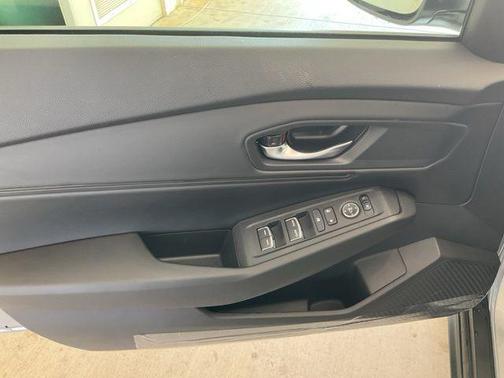 Solar Silver Metallic 2026 Honda Accord SE