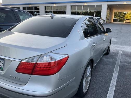 2011 Hyundai Genesis 4.6