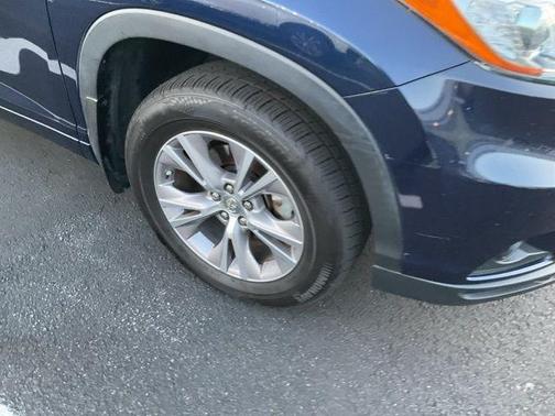 Nautical Blue Metallic 2015 Toyota Highlander XLE