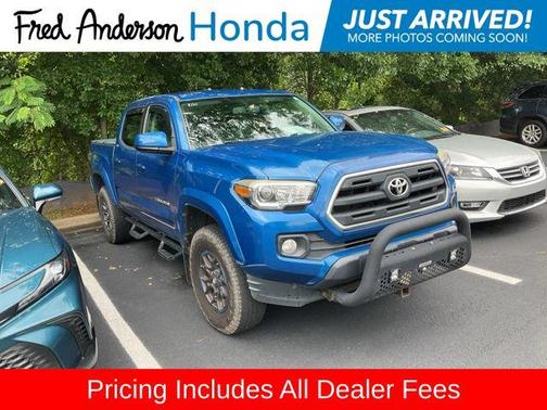 Blazing Blue Pearl 2017 Toyota Tacoma SR5