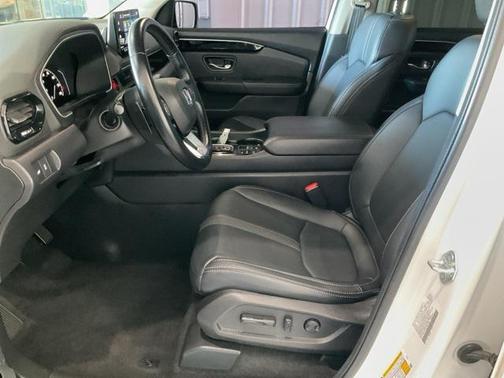 2023 Honda Pilot AWD EX-L 8 Passenger