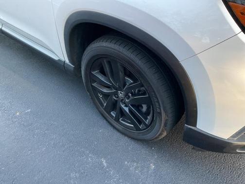 2023 Honda Pilot AWD EX-L 8 Passenger