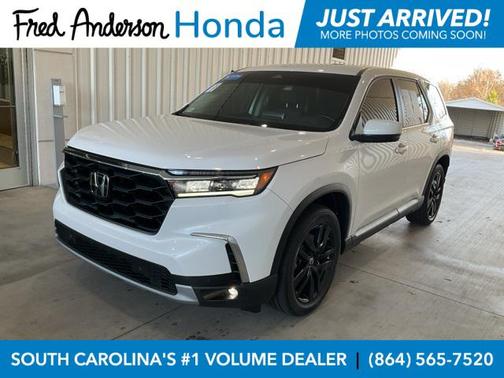 2023 Honda Pilot AWD EX-L 8 Passenger