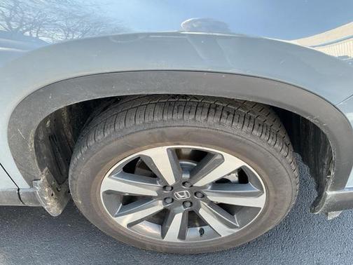 2025 Honda Pilot Touring 8-Passenger