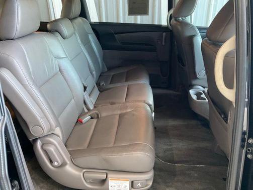 Crystal Black Pearl 2011 Honda Odyssey Touring