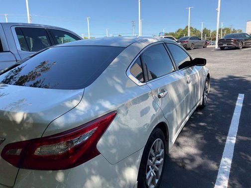 Glacier White 2017 Nissan Altima 2.5 S