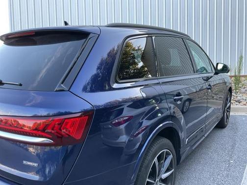 2021 Audi Q7 55 Premium Plus