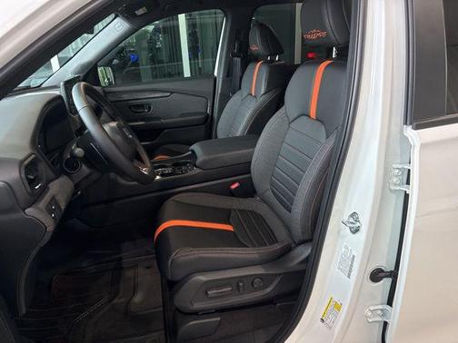 Platinum White Pearl 2026 Honda Passport AWD TrailSport Blackout