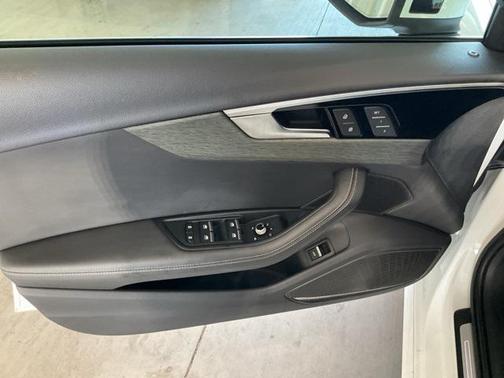 2023 Audi A4 45 S line Premium Plus