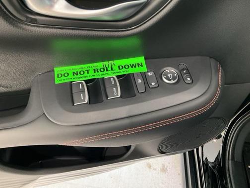 2026 Honda HR-V 2WD Sport