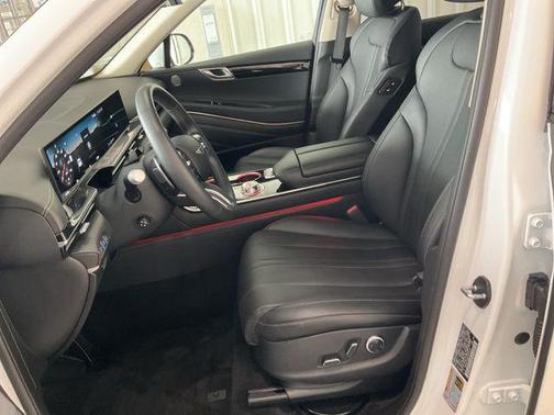 2025 Genesis GV80 2.5T