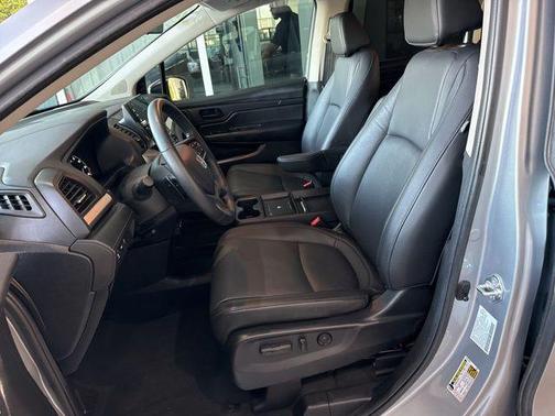 Solar Silver Metallic 2025 Honda Odyssey EX-L