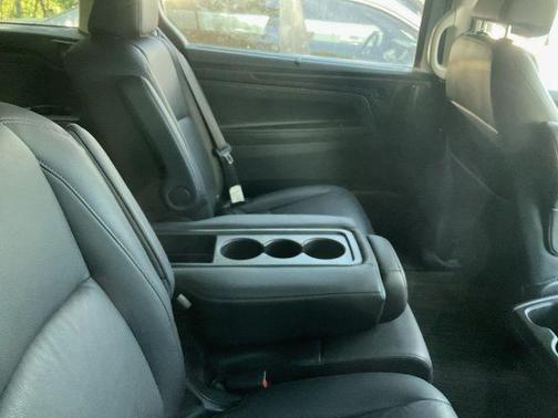 Solar Silver Metallic 2025 Honda Odyssey EX-L