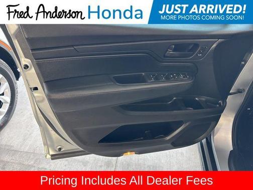 Solar Silver Metallic 2025 Honda Odyssey EX-L