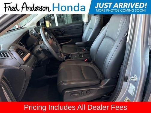 Solar Silver Metallic 2025 Honda Odyssey EX-L