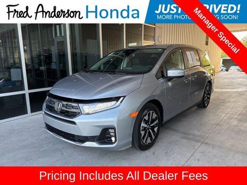 Solar Silver Metallic 2025 Honda Odyssey EX-L
