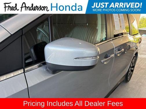 Solar Silver Metallic 2025 Honda Odyssey EX-L