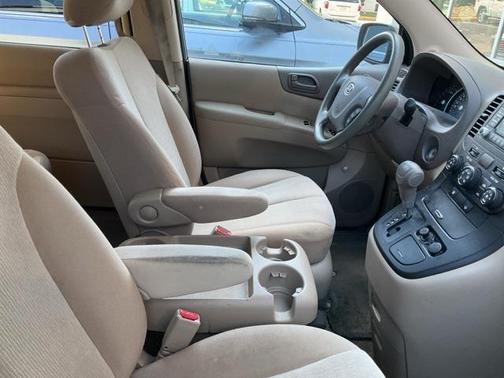 2012 Kia Sedona LX