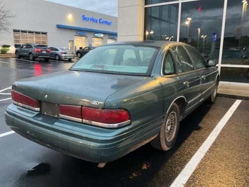 1995 Ford Crown Victoria LX