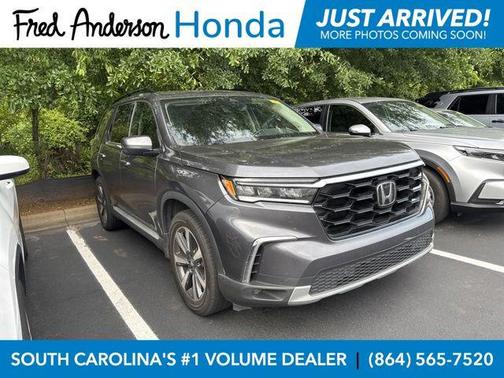 Modern Steel Metallic 2023 Honda Pilot Touring 8-Passenger