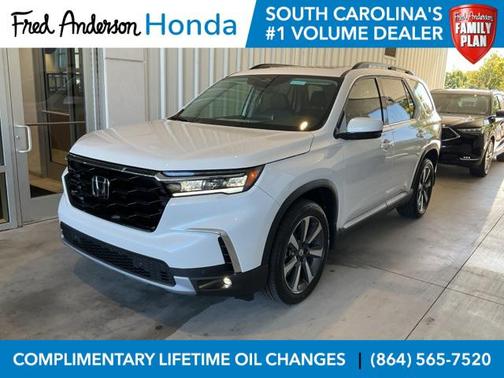 2025 Honda Pilot Touring 8-Passenger
