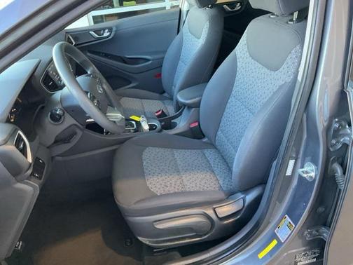 2017 Hyundai IONIQ Hybrid Blue