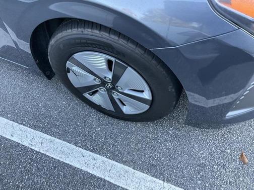 2017 Hyundai IONIQ Hybrid Blue