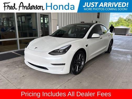 -Select- 2021 Tesla Model 3 Standard Range Plus