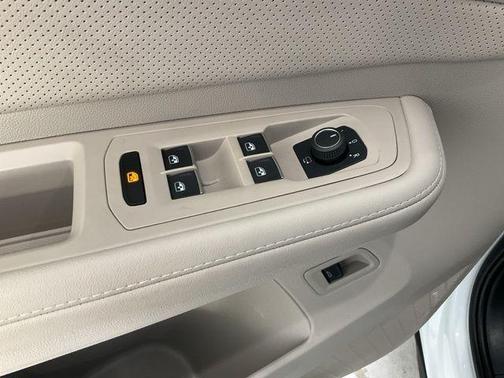 2024 Volkswagen Atlas 2.0T SEL Premium R-Line 4MOTION