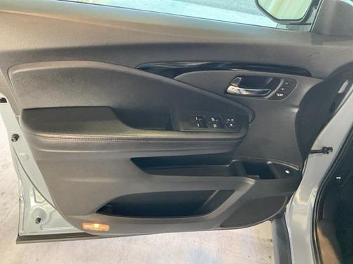 2022 Honda Ridgeline Black