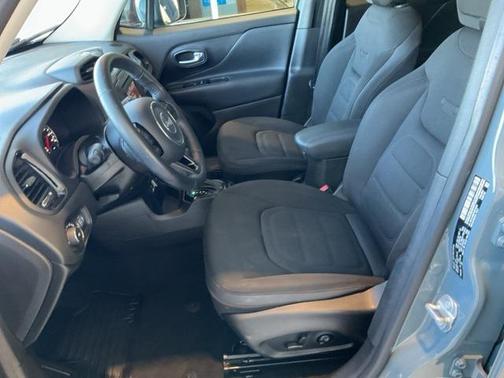 2017 Jeep Renegade Altitude