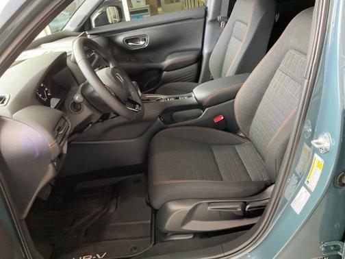 2026 Honda HR-V 2WD Sport
