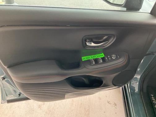 2026 Honda HR-V 2WD Sport