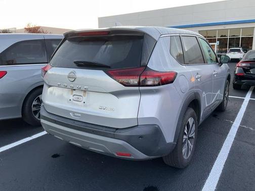 2022 Nissan Rogue SV